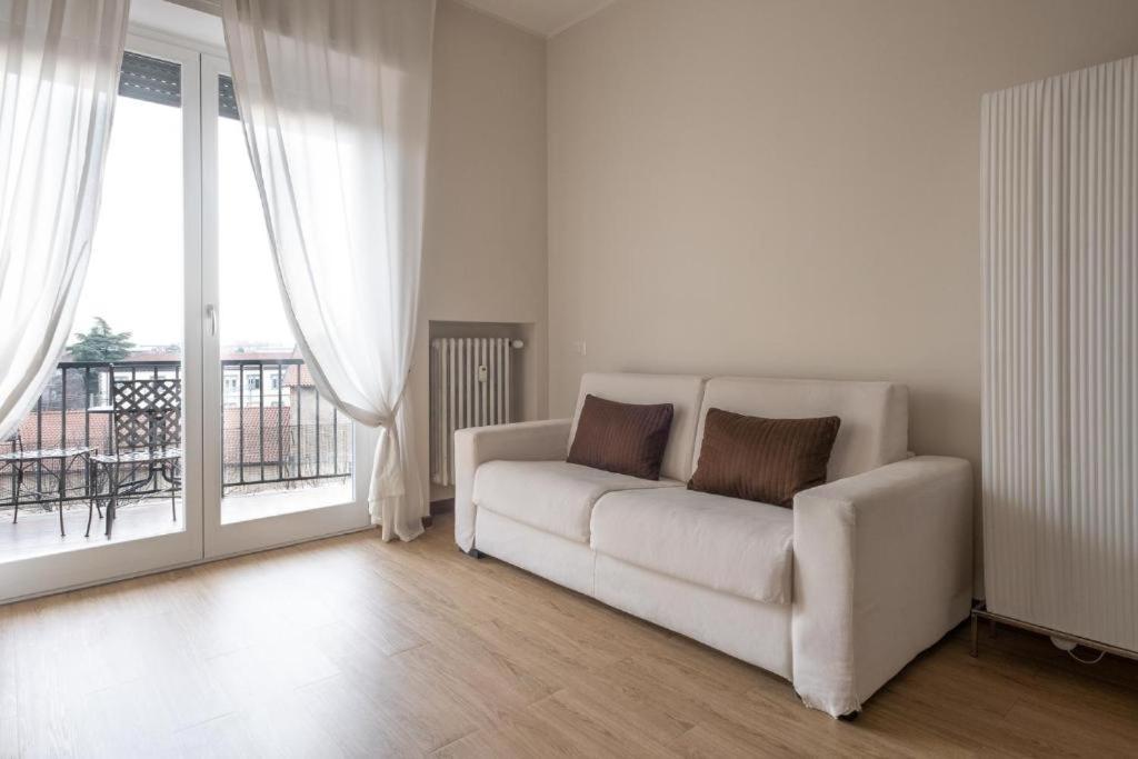 Cute And Cozy Apartment Train Station Bergamo Exterior photo
